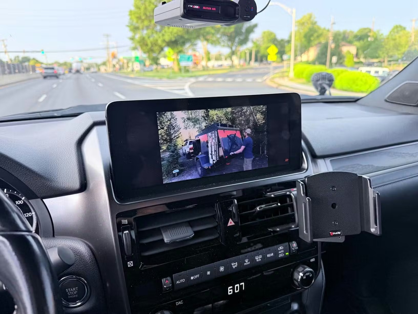 Play2Video Pro Wireless CarPlay/ Android Auto All-in-one Adapter 5 Play2Video Pro Wireless CarPlay/ Android Auto All-in-one Adapter - Image 5